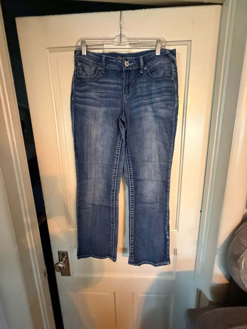 maurices Women's Blue Denim Stretch Straight Leg Jeans Size 10 Short